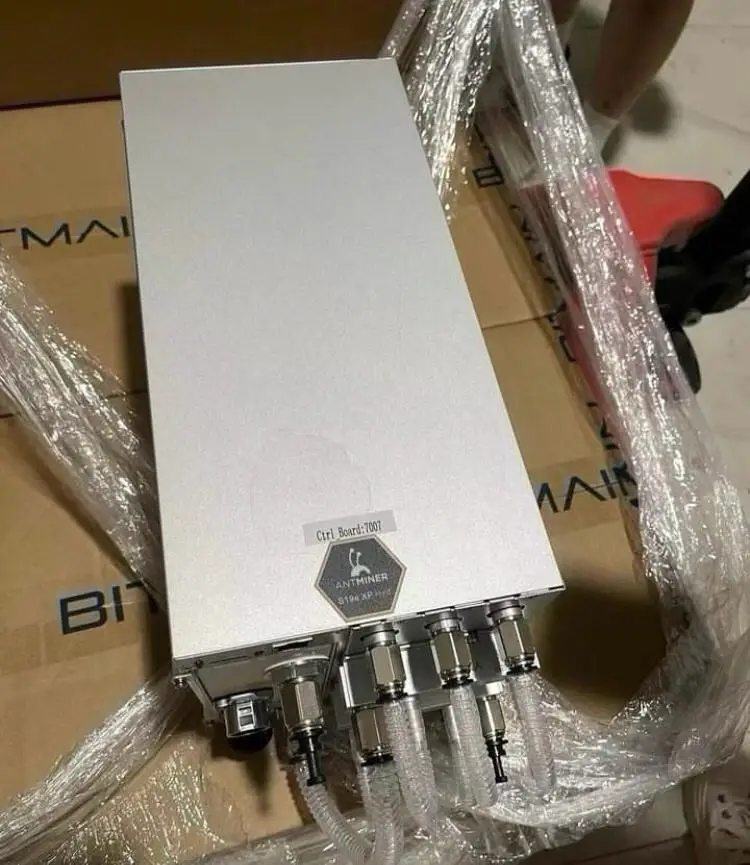 MM BUY 2 GET 1 FREE Bitmain Antminer S21 XP Hydro 473THs Miner