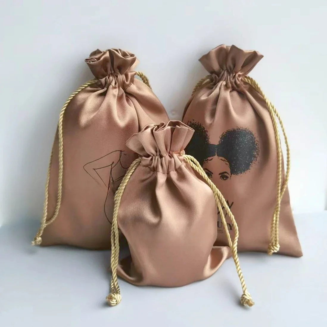 Sac en soie avec Logo personnalisable, sacs à cordon d'oreille en bois marron, pochette de rangement pour produits cosmétiques de soins de la peau, pochettes anti-poussière pour chaussures et
