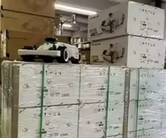 DT КУПИТЬ 3, ПОЛУЧИ 1 БЕСПЛАТНО Газонокосилка-робот