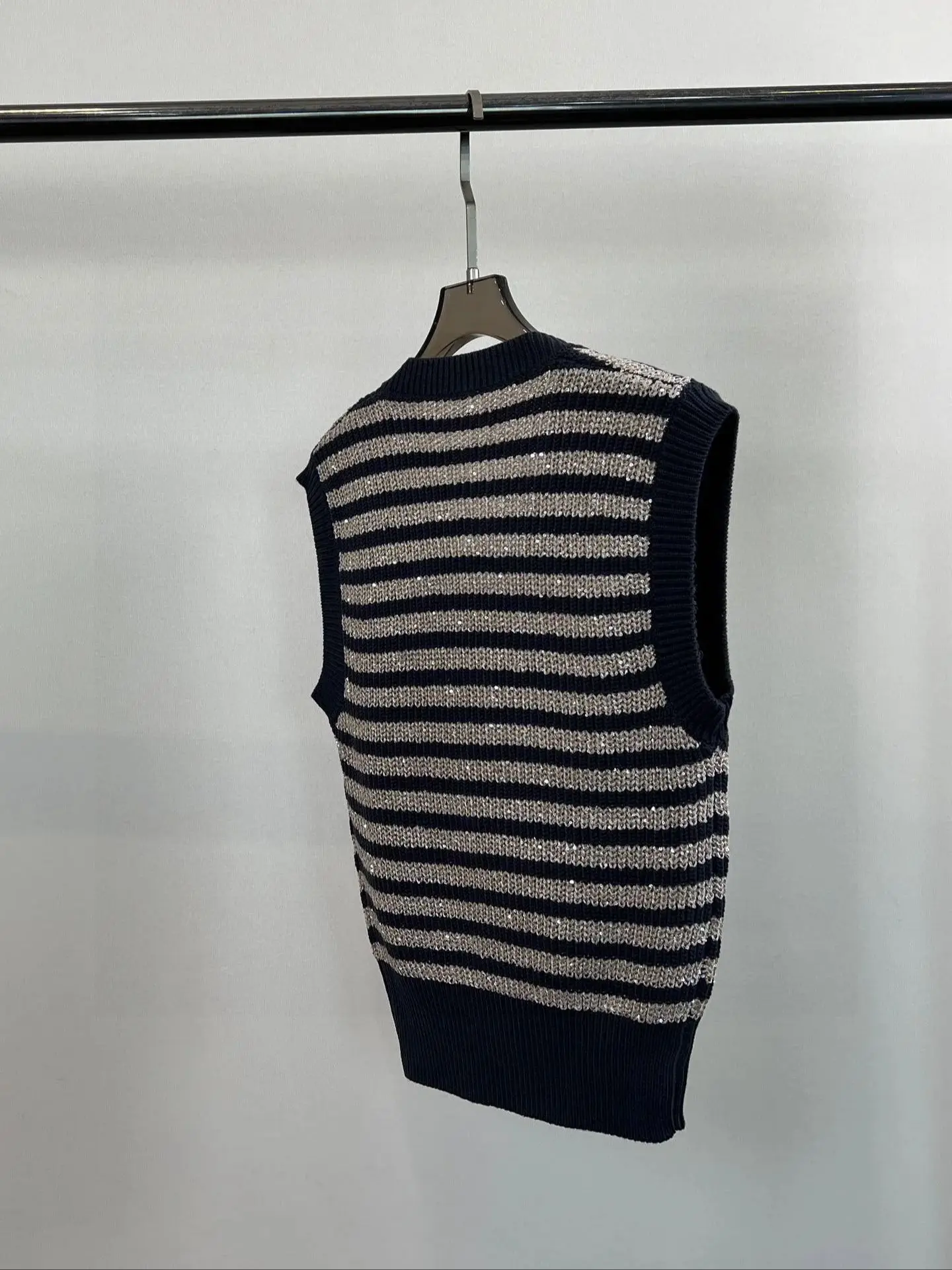 Elegant sequined striped knit sweater vest