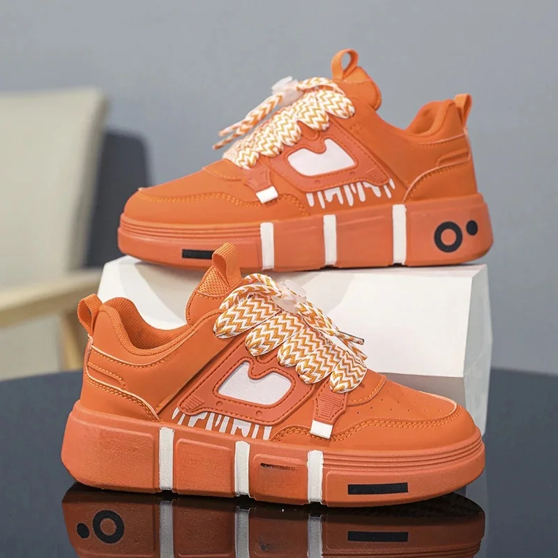 Chaussures de famille blanches pour enfants, petites chaussures pour étudiants, chaussures de sport pour garçons, chaussures de planche décontractées, nouveau