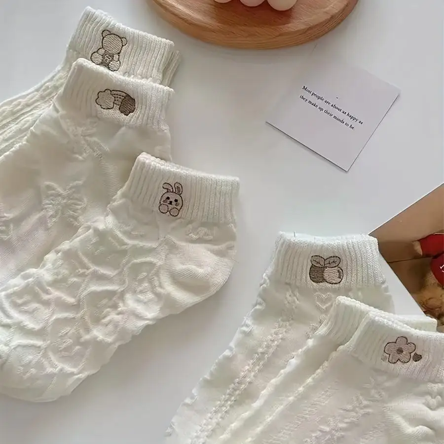 5 Pairs of Cute Cartoon Sports Socks, Soft and Breathable Polyester Blend, Comfortable Cloud Rabbit Socks for Autumn and Winter