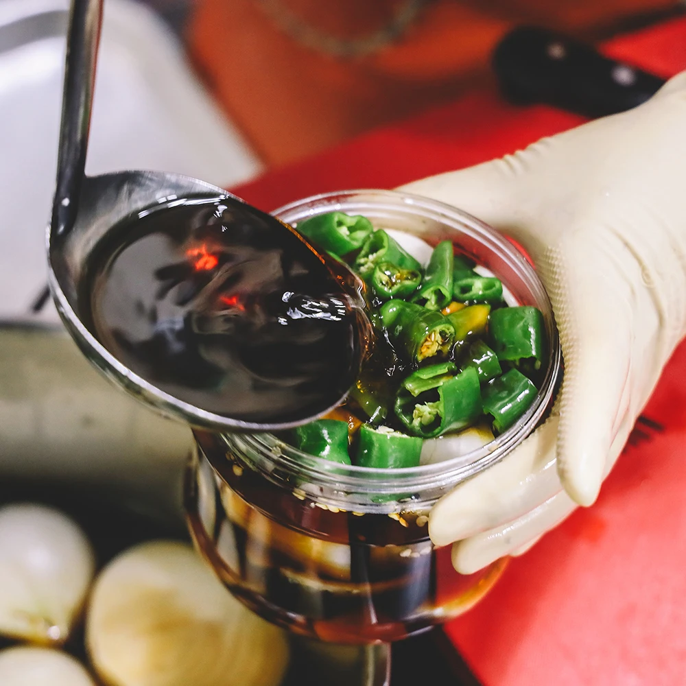 مخللات يوري الكورية المصنوعة يدويًا (بصل + فلفل شيونغيانغ الحار) 1 كجم