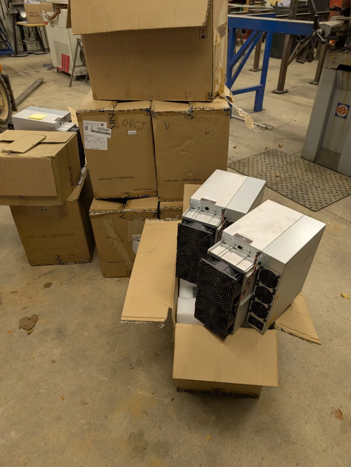 PURE Bitmain Antminer X9 1Mh RandomX XMR Monero ASIC Crypto Miner 1000Kh/s 2472W High Hashrate Mining Machine