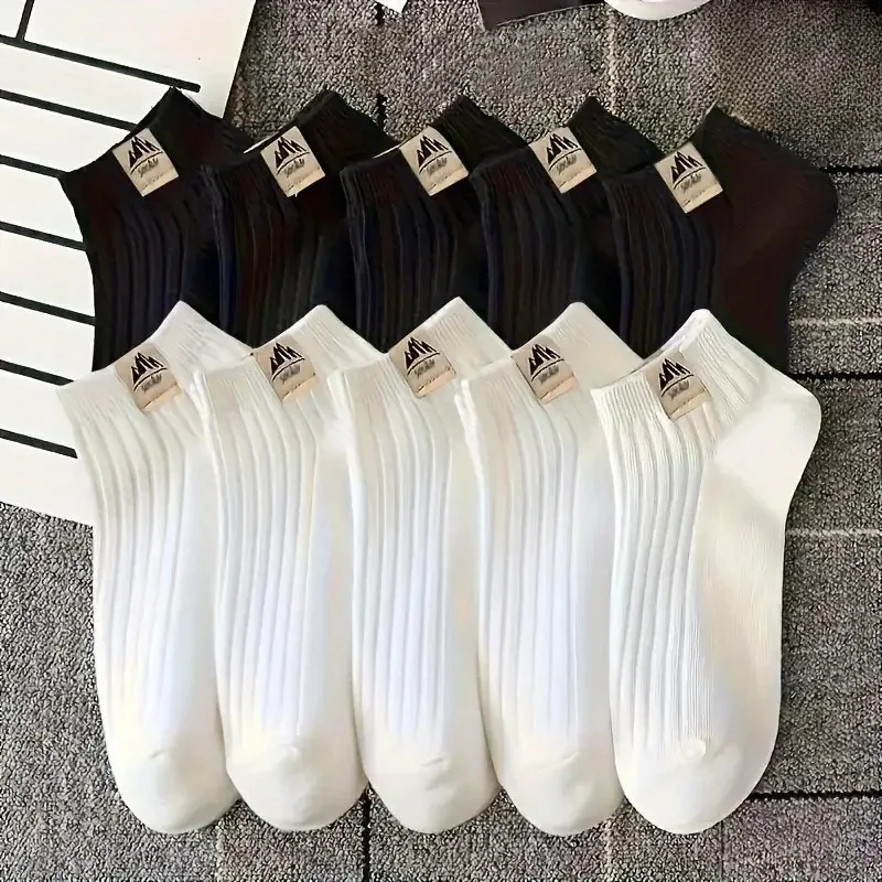 

10 Pairs of Black and White Socks with Snow Mountain Patterns, Breathable and Comfortable, Suitable for Sports