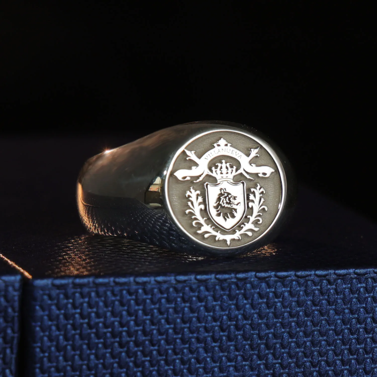 17mm Round 925 Solid Silver Men Ring For Family Signet Ring view 2
