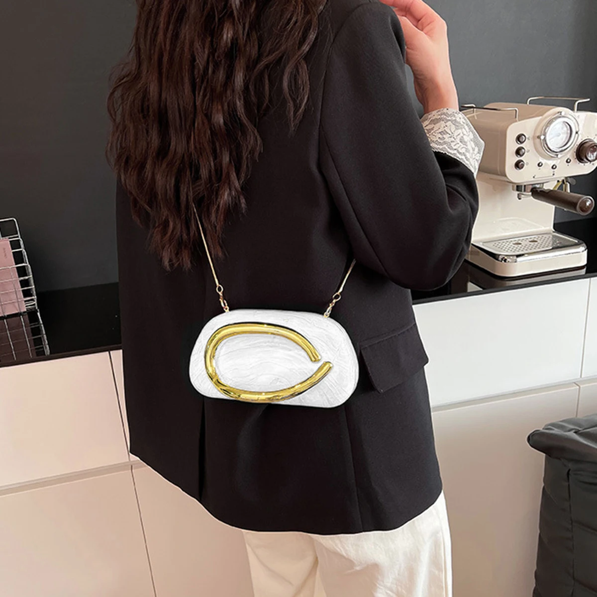 Women Acrylic Metal Handle Handbag Solid Color Metal Decoration Evening Bag Hand-held Shoulder Clutch Bag for Wedding Party view 6