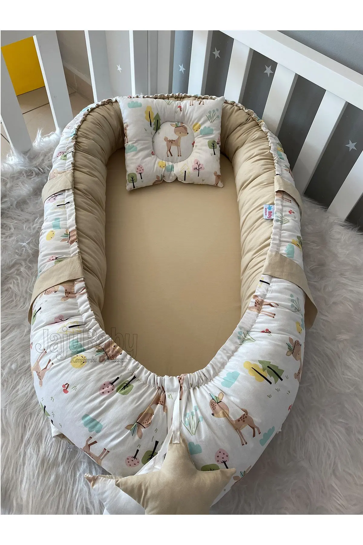 غزال لطيف اليدوية Babynest ، تصميم فاخر