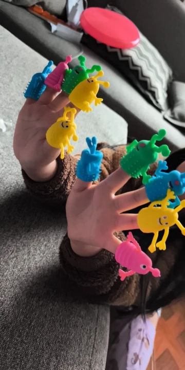 5/10/20PCS Cute Monster Finger Topper Toys Soft Rubber Stretchy Fidget for Birthday Party Favors Guests Gifts Goodies toys photo review