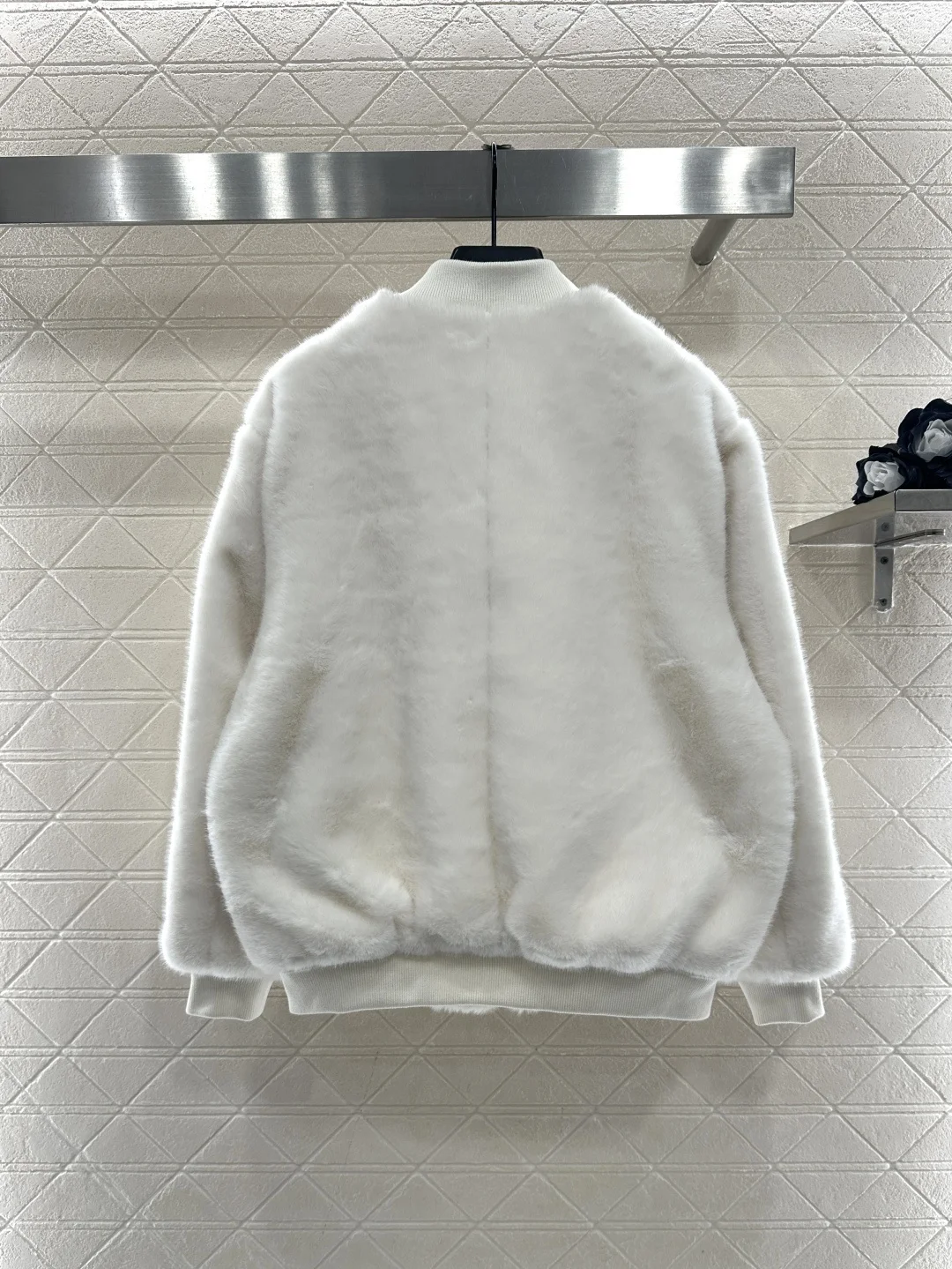 

2025 New Product Two sided Down Jacket Lightweight and Warm Zipper Open Design 589