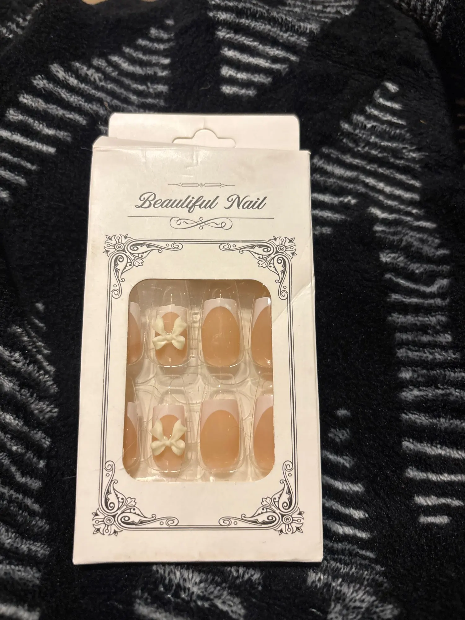 24Pcs White French Press On Nails 3D Bow Design Full Cover Wearable False Nails Short Square Head Ballet Fake Nails For Women photo review
