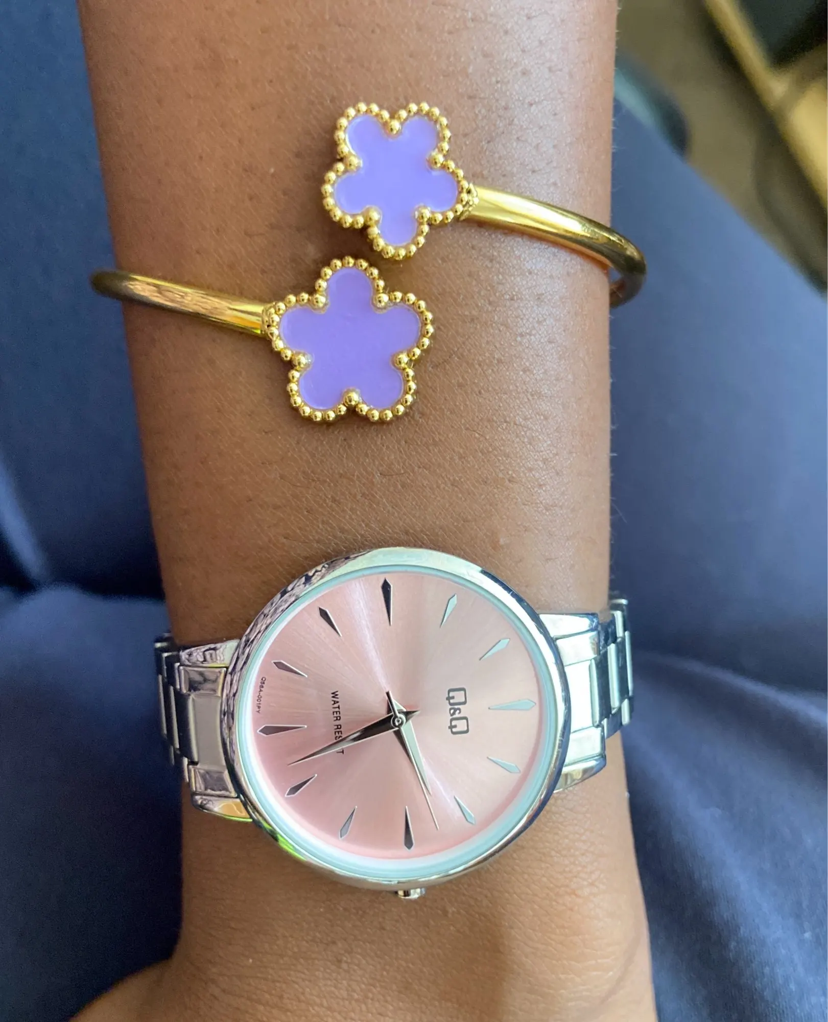 Fashion Stainless Steel Five Leaf Flower Open Bangle Bright Anti Allergy Waterproof Charm Texture High Quality Jewelry Clover photo review