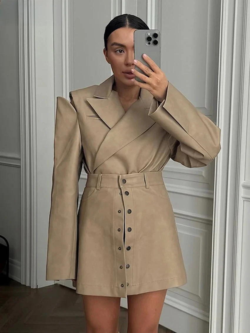 Clacive Fashion Loose Khaki Office Damski dwuczęściowy zestaw 2025 Elegancka marynarka z długim rękawem i mini spódniczką z wysoką talią dla kobiet — zdjęcie 2