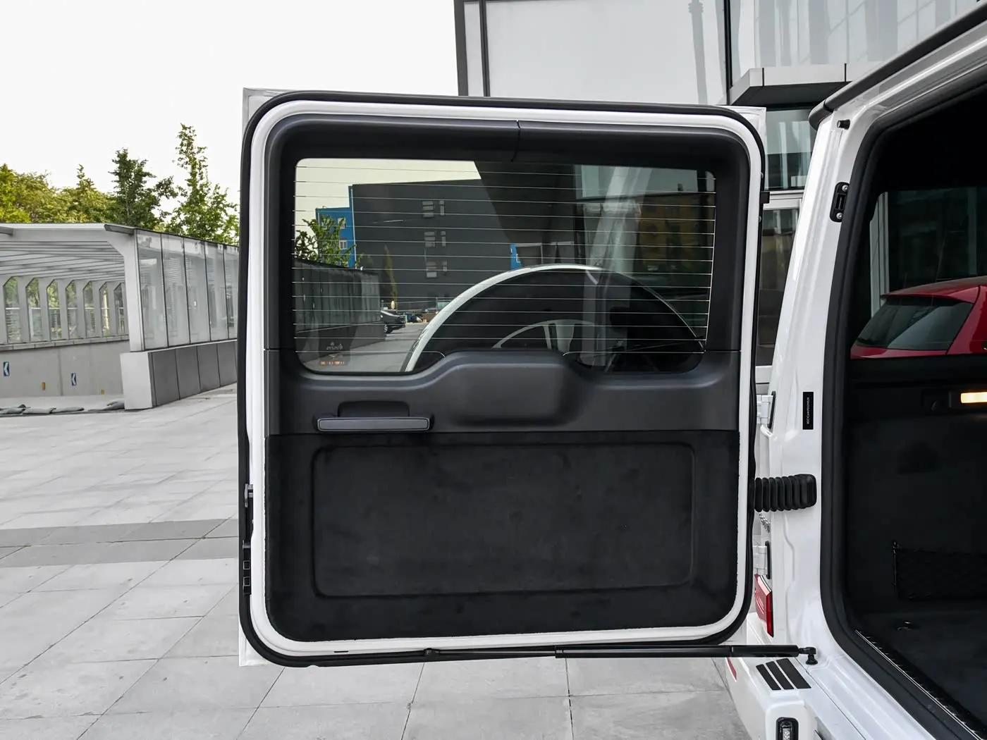 

1PC Back Door Damper For Mercedes-Benz G-Class W463 MK2 Offroad 2018 2019-2023 Rear Tailgate Boot Gas Spring Struts Lift Support