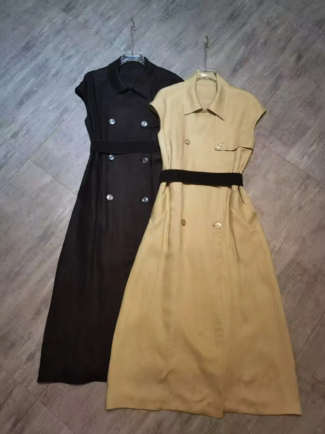 

Elegant summer linen-lyocell sleeveless double breasted dress with belt