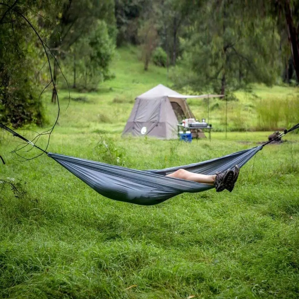 hamac-leger-pour-une-personne-lightenup-en-nylon-parachute-380t-20d-300×140cm-pour-la-randonnee-le-camping-et-les-activites-de-plein-air