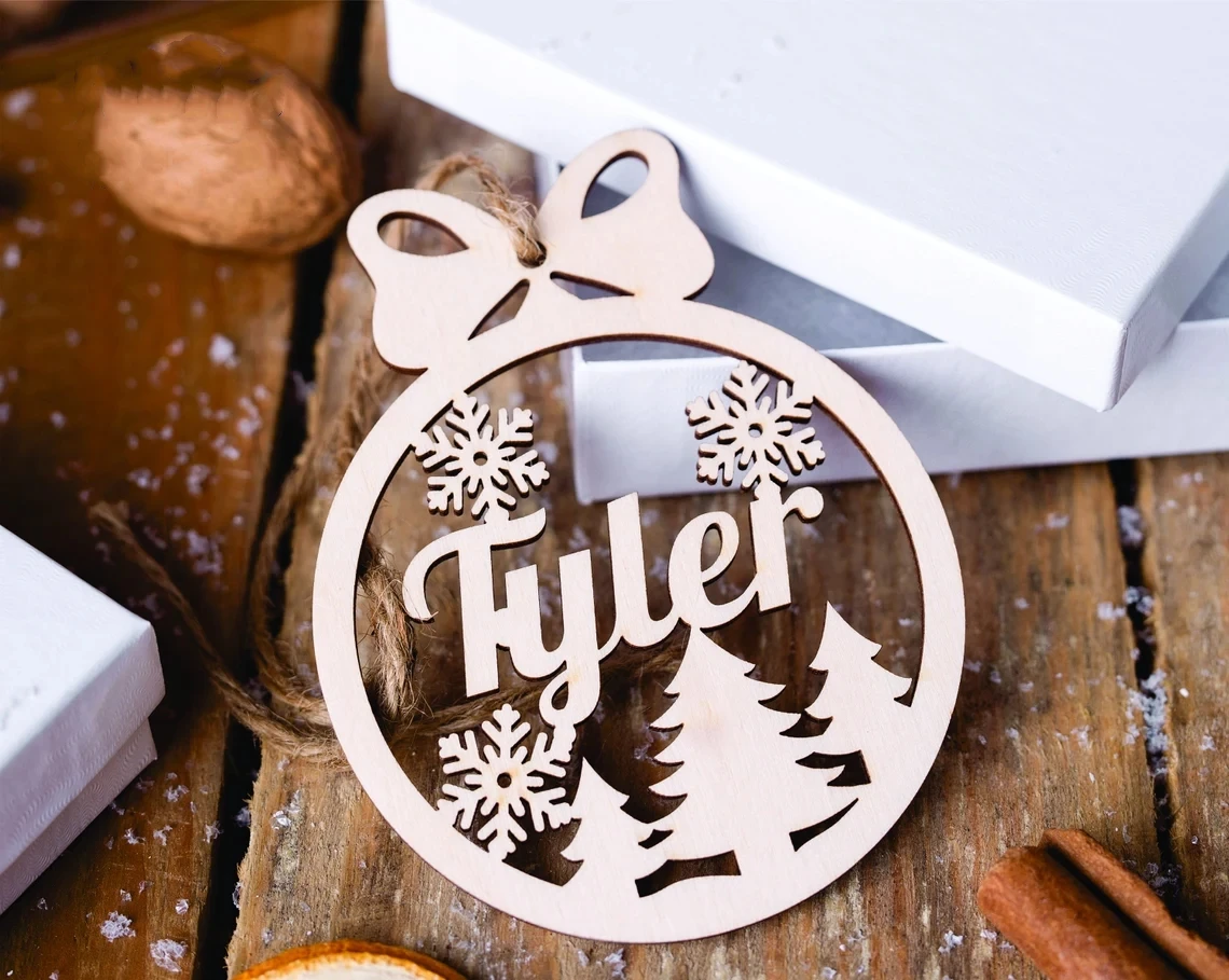 

Personalized ornament,Holiday ornament with name,Personalized Gifts,Wooden Ornaments,Holiday decor,Personalized name orname,Gift