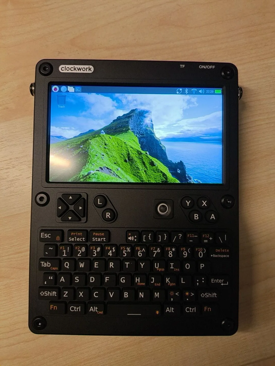 ClockworkPi uConsole Cyberdeck V3.14 с Raspberry Pi CM4 Lite