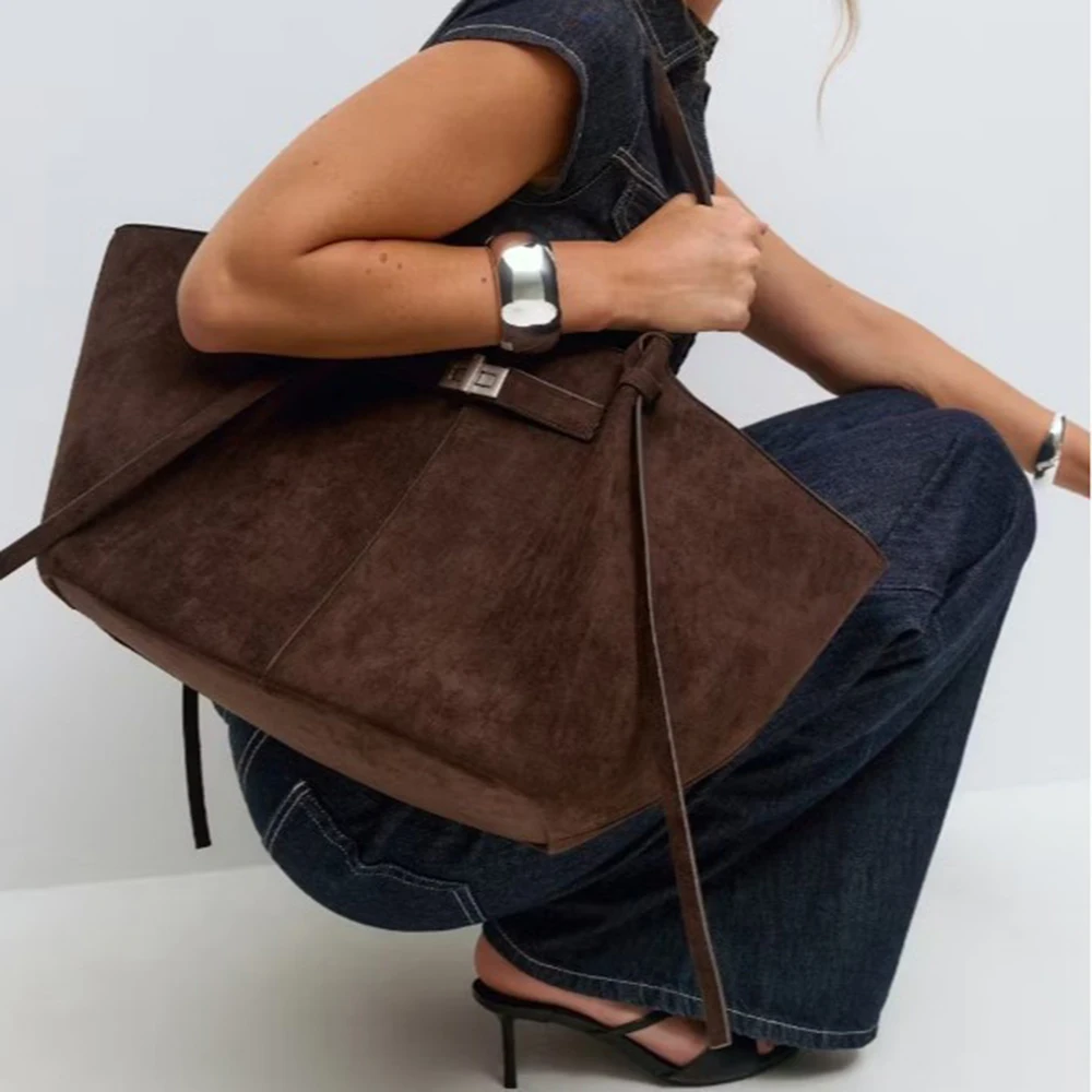 Sacs à main trapéze de grande capacité pour femmes, sacs à bandoulière de styliste avec serrure en metal, grand fourre-tout en c