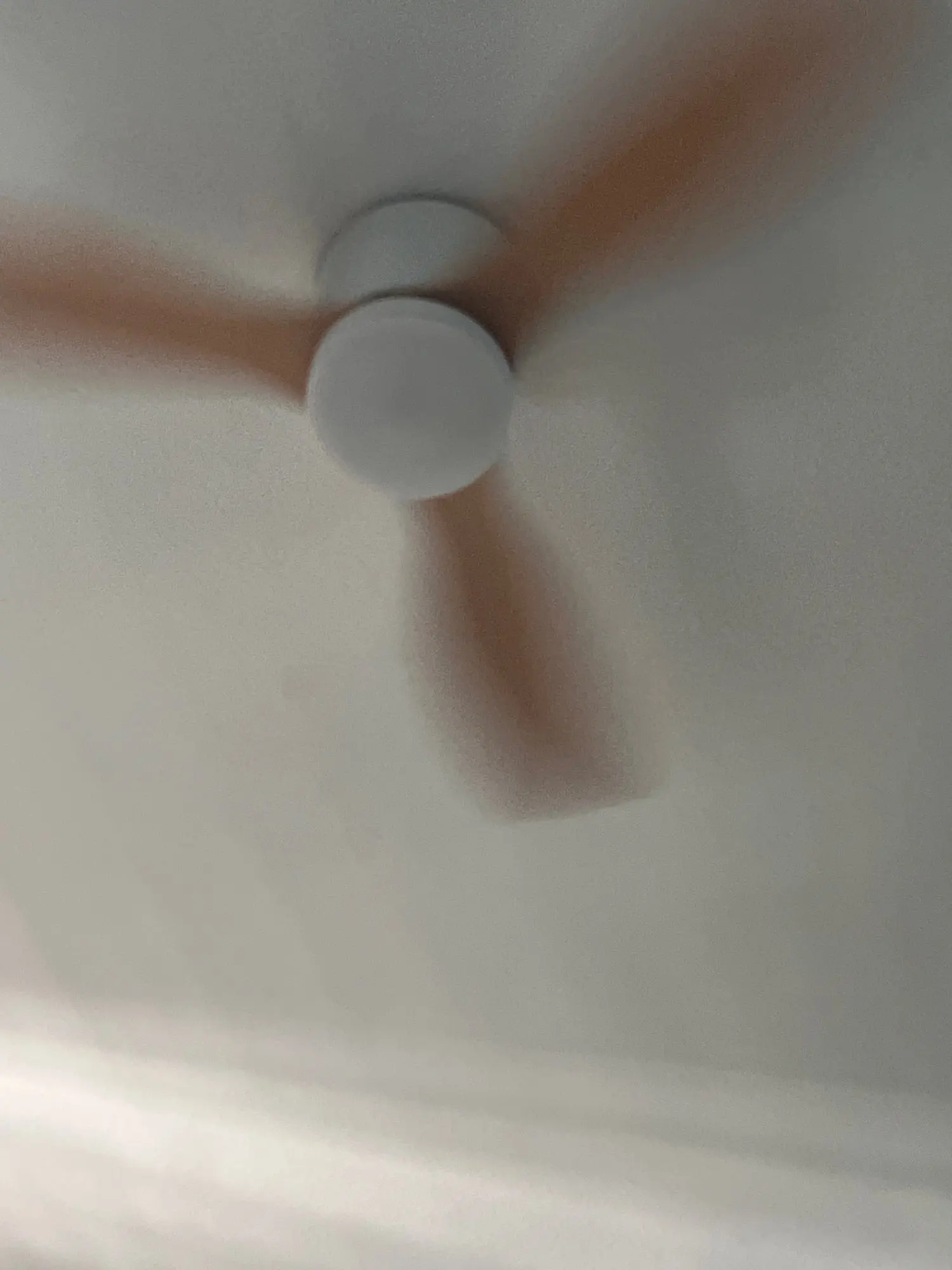 Bon ventilateur, télécommande capricieuse