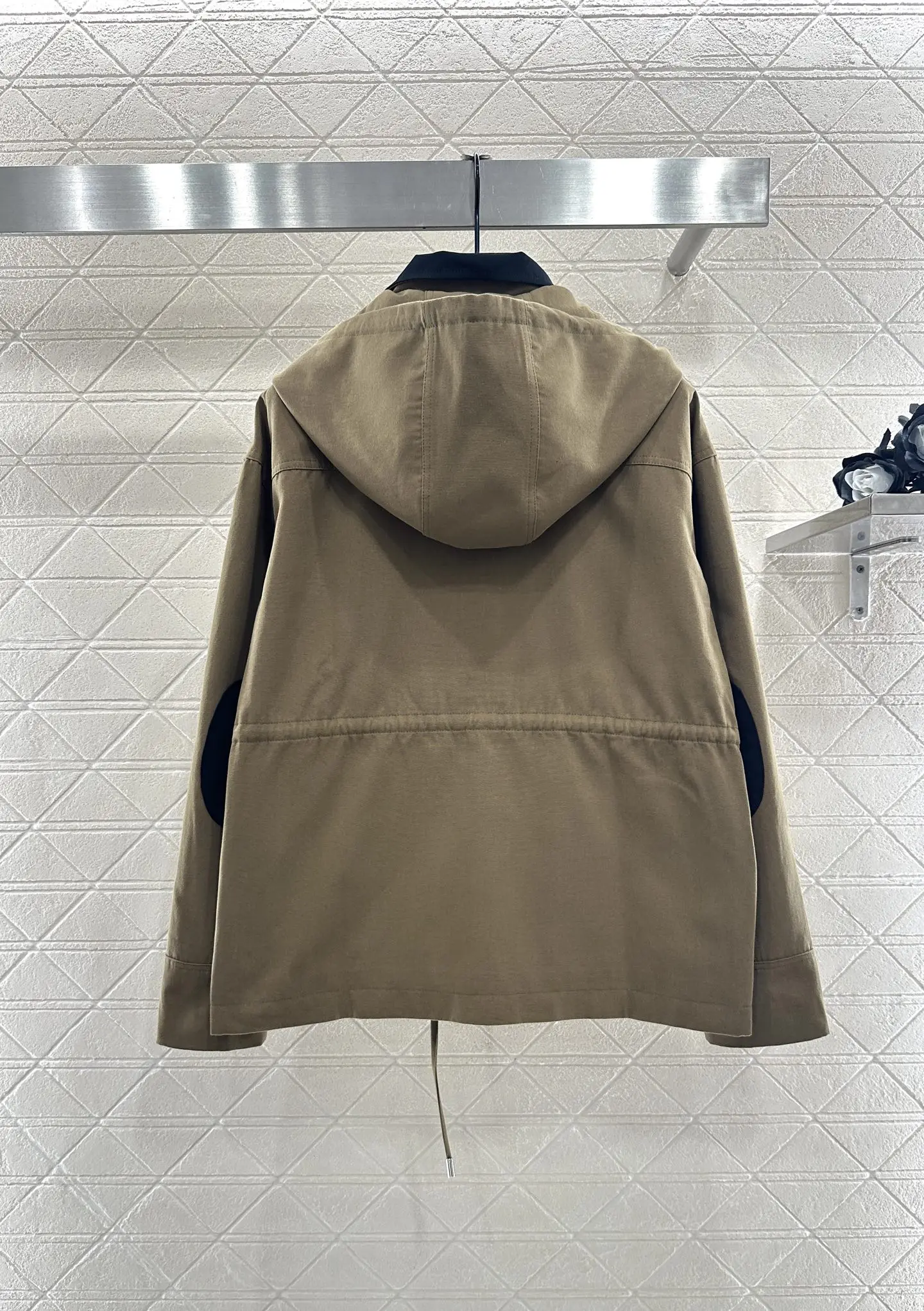 

2025 Autumn New Product Flip Collar Hooded Drawstring Coat with Diagonal Cotton Material 09