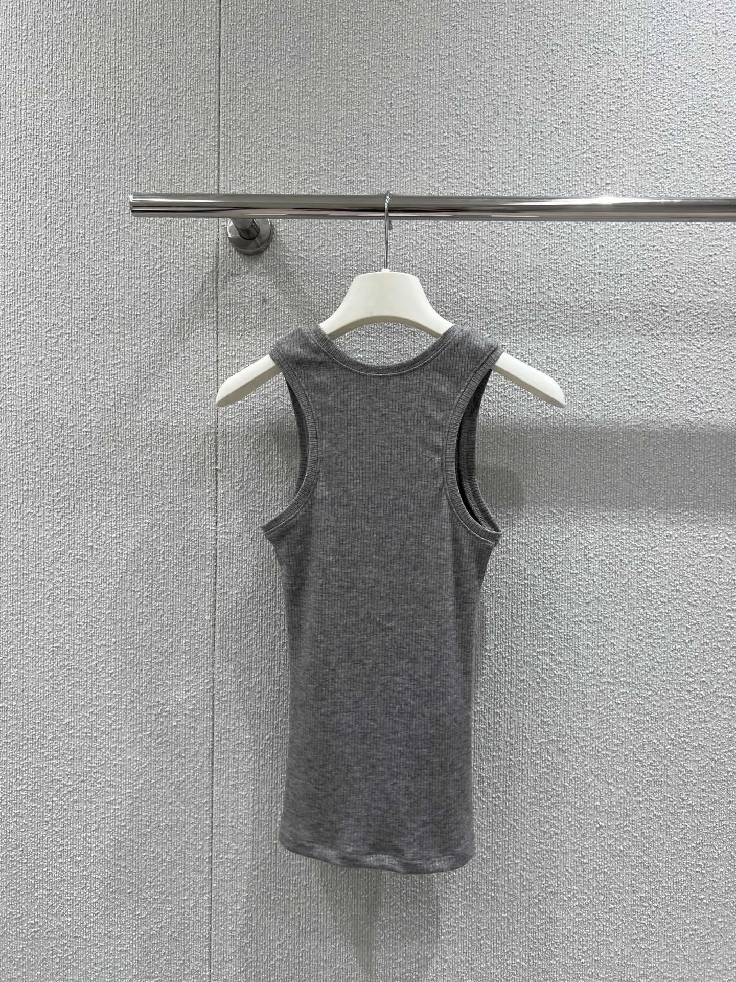 

2025 Spring/Summer New Embroidered Slimming Tank Top Solid Color Threaded Fabric