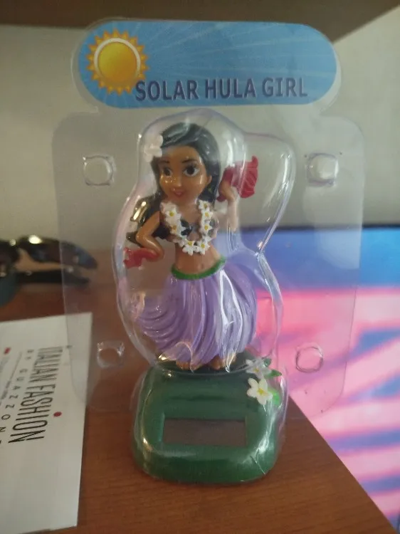Girl Dashboard Doll Girl Dashboard Hawaii Dancing Girl Car Dashboard Decorations Solar Dancing Figure Toy photo review