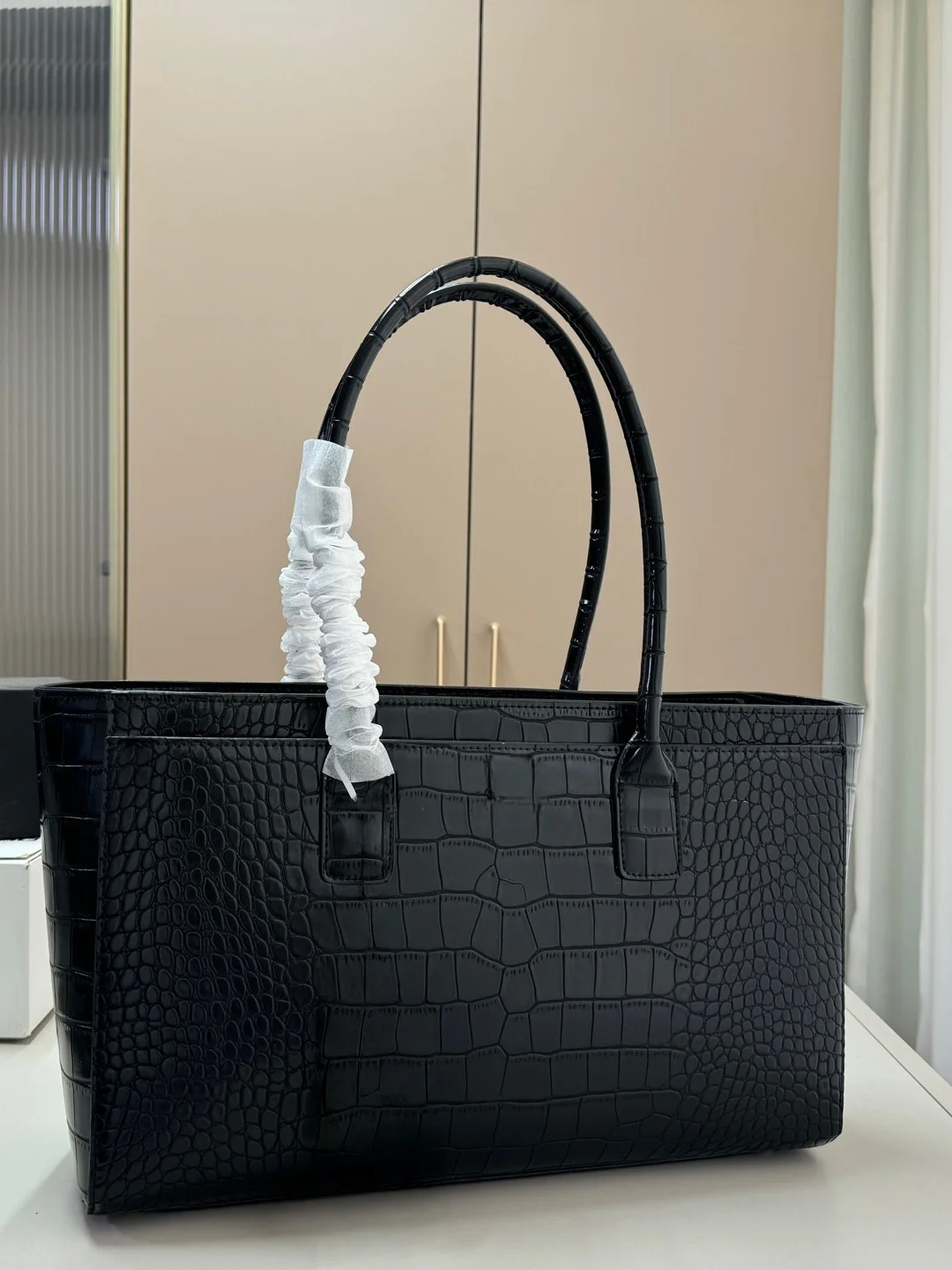 Women's Glossy Embossed Tote Bag Large Daily Casual Shoulder Handbag All-Match Design Size:38*24cm