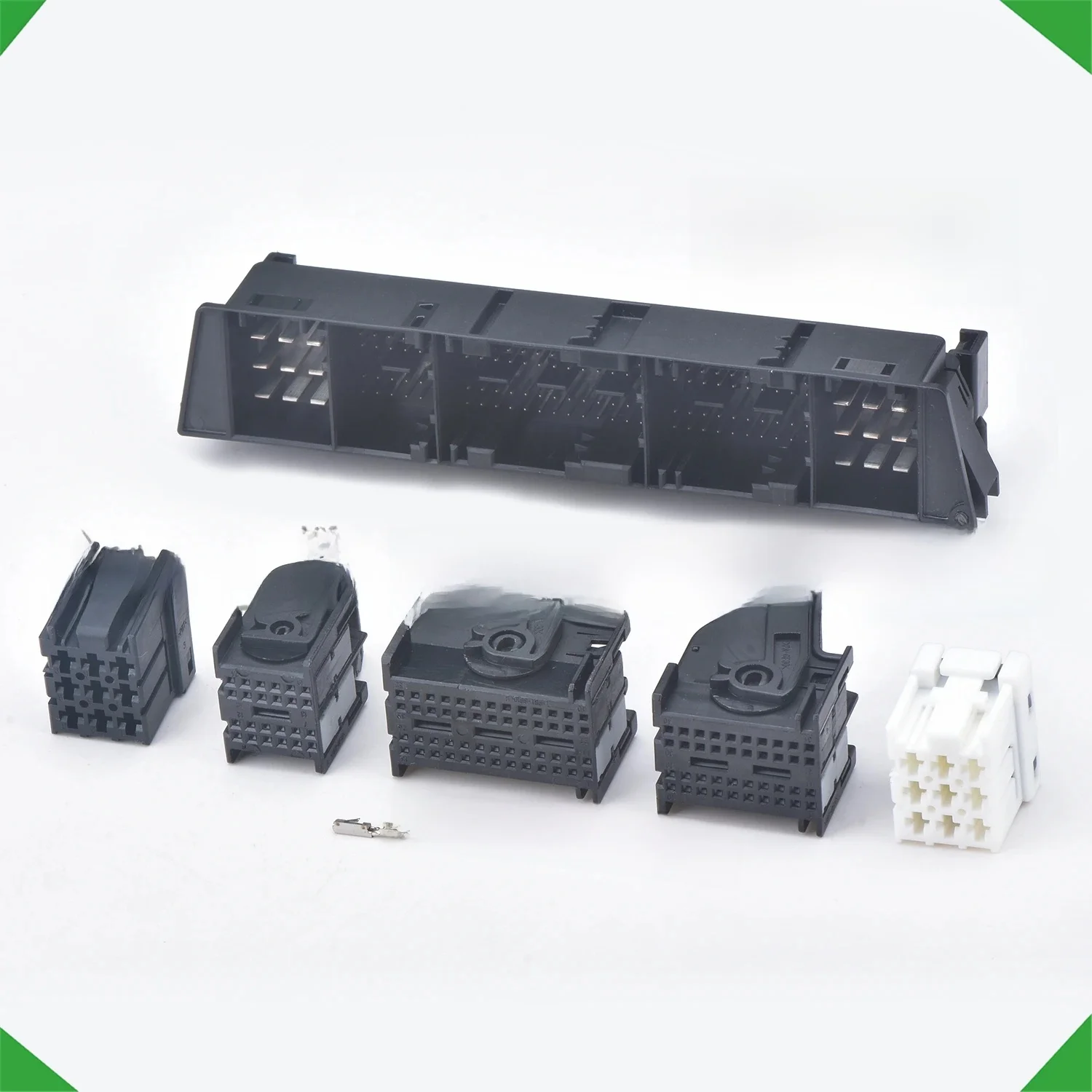 9 24 40 52 134 broches connecteur automatique unité de commande centrale carte d'ordinateur WG 97165800233 Prise de harnais de pièces ECM CBCU3-E pour Auman HOWO