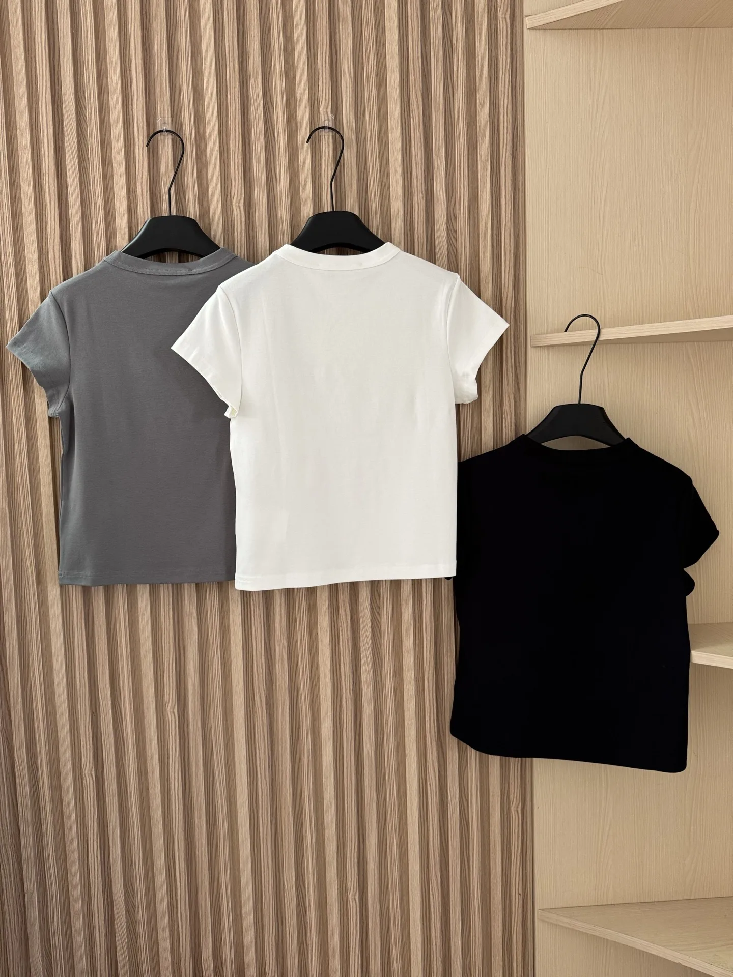 

26 Early Spring New Women's Fashion New Product Set Head Round Neck Short Sleeve Solid Color T-shirt Knitted Top