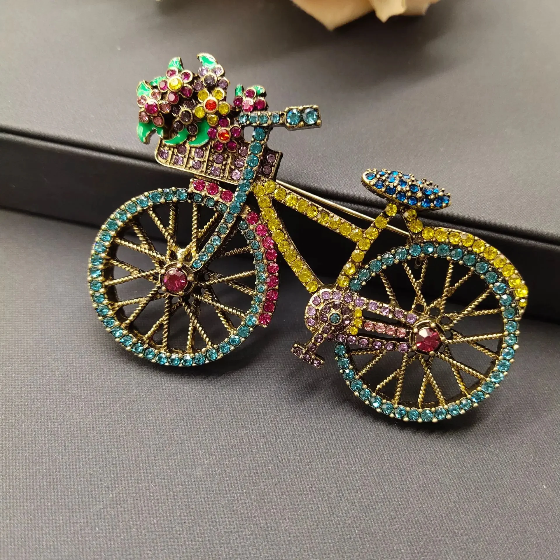 AliExpress NONE Fashion Women Men Vintage Baroque Bicycle Flower Full Crystal Badges Pins Palace Unisex Exquistie Bike Jewelry Accessories