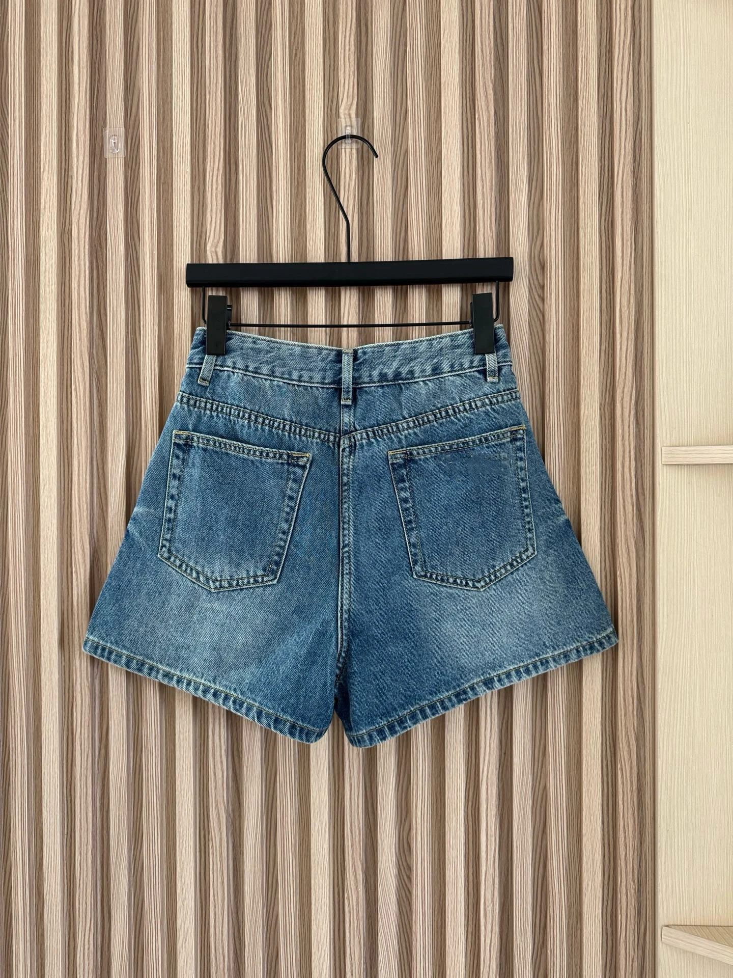 

2025 New 100% Cotton American Vintage Style High Waisted Denim Shorts 278