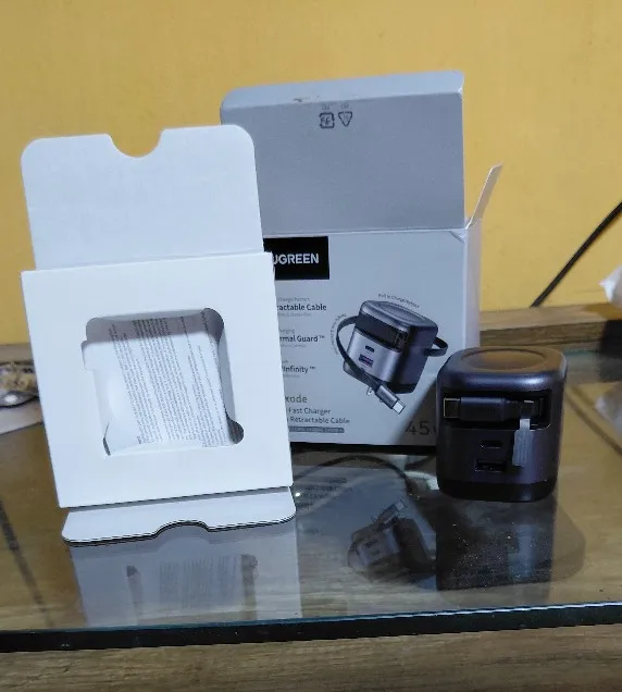 UGREEN Nexode 45W Charger with Retractable 45865 photo review