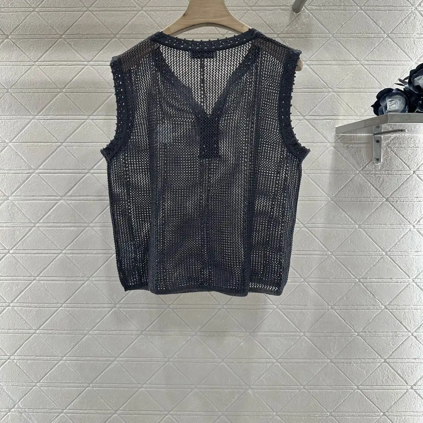 

Dreamy Lace-Knit Half-Button Vest Breezy Feminine Layering Top for Dresses Tanks Summer Adventures