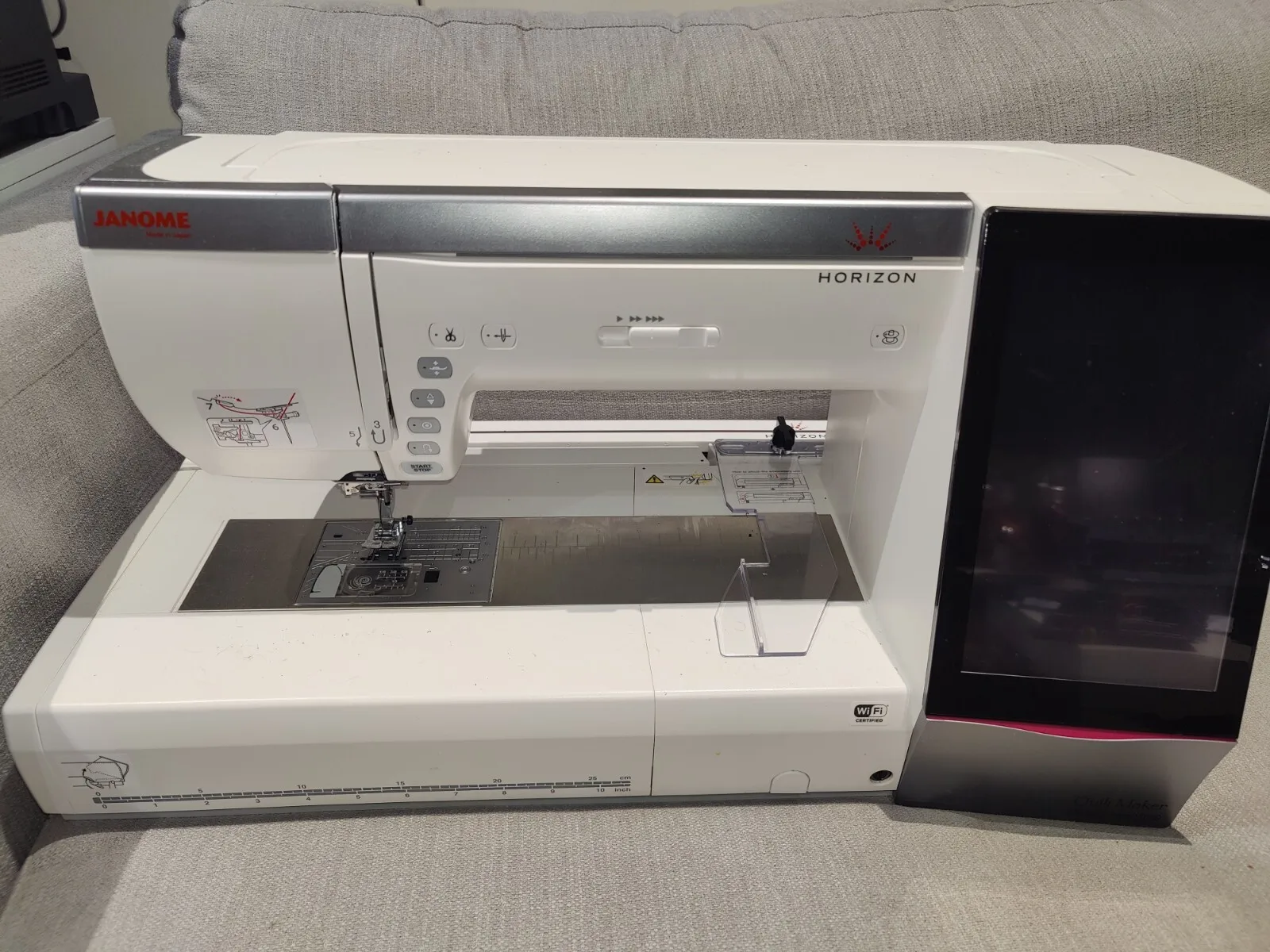 

FAST SELLING NEW JANOMEe HORIZON MEMORY CRAFT 15000 SEWING & EMBROIDERY MACHINE INSTANT DELIVERY
