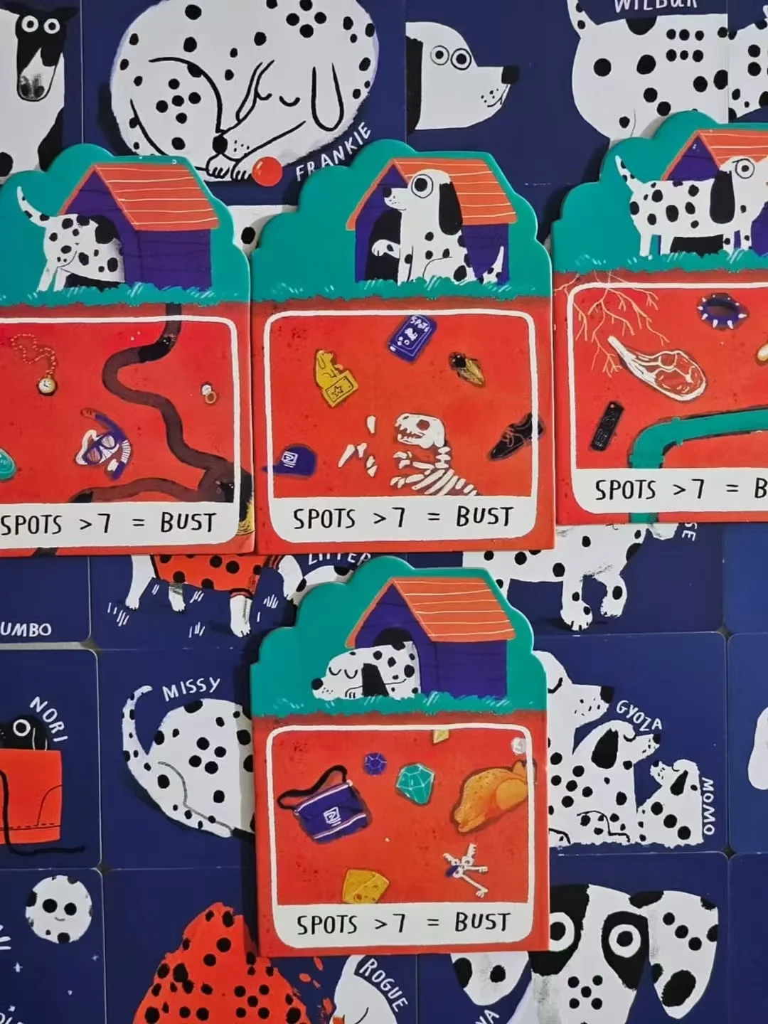 البقع | لعبة نرد الكلب اللطيفة مثل Yahtzee مع ميكانيكا البطاقة | لعبة الحفلات المحمولة الصديقة للسفر لمحبي الحيوانات الأليفة #4