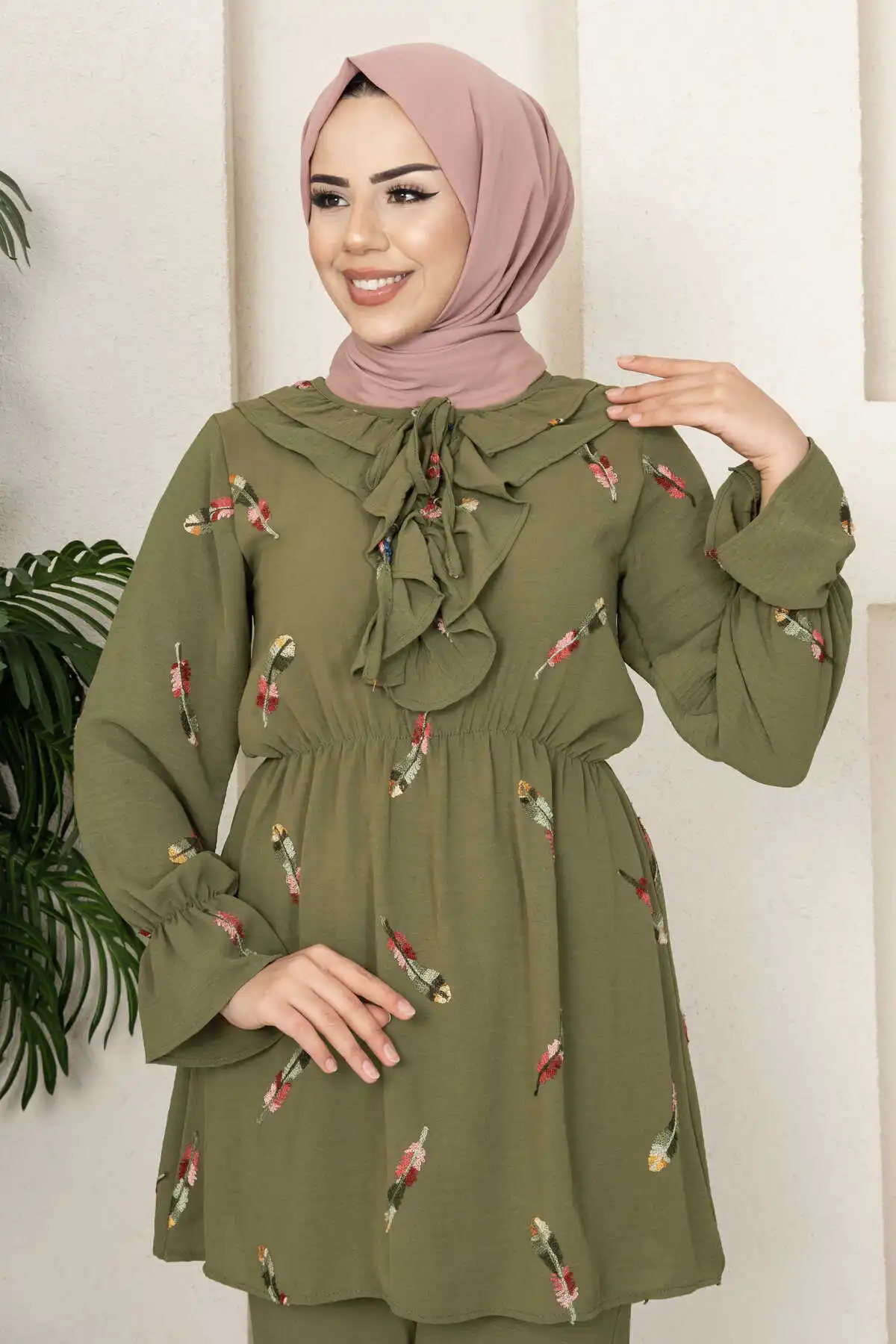 Conjunto de duas peças com hijab bordado feminino, conjunto de duas peças, blusa de manga comprida, calça de pernas largas, fato de treino turco, elegante e combinando, inverno