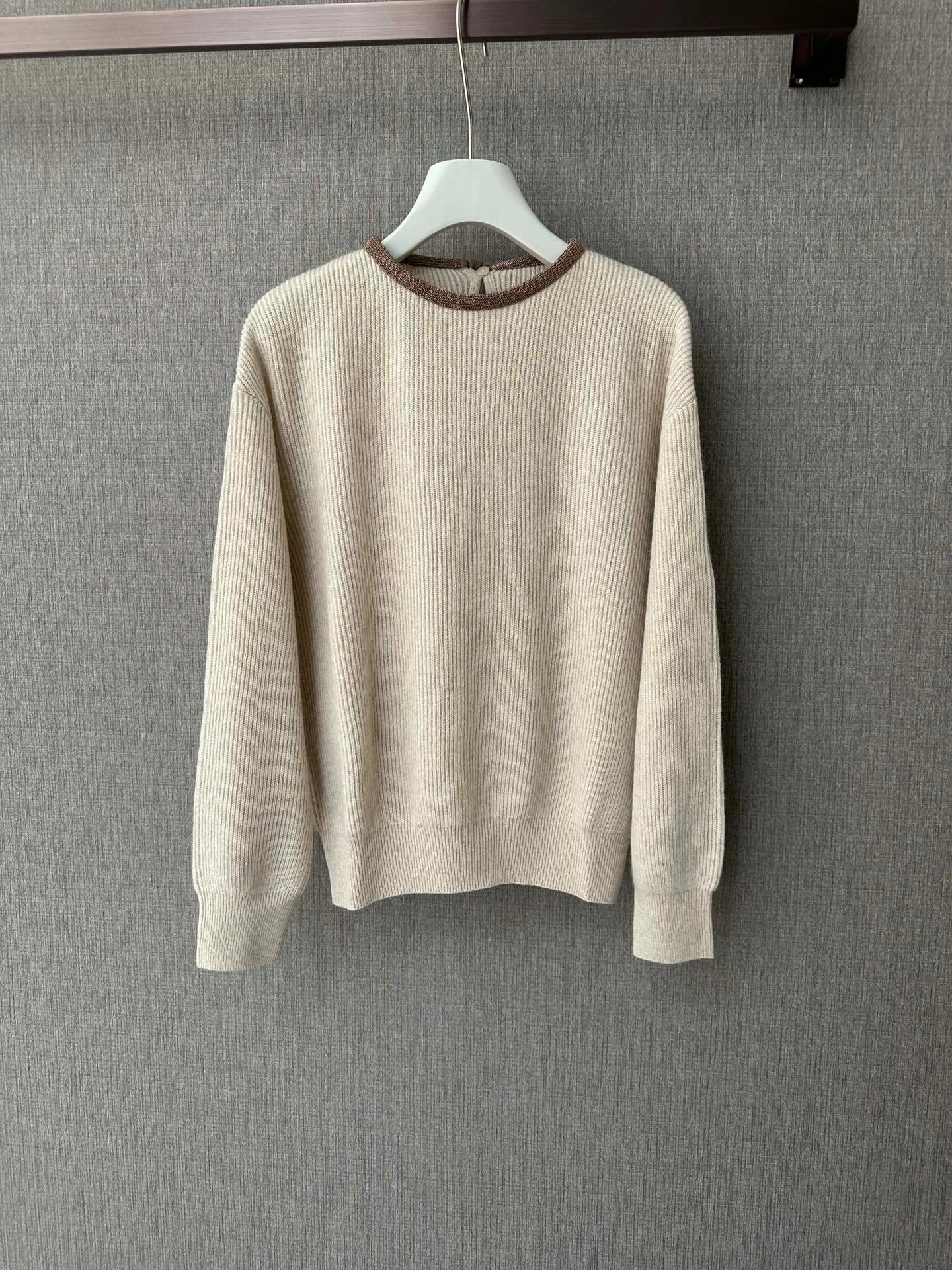 Exquisite beads trim o neck casual cashmere sweater