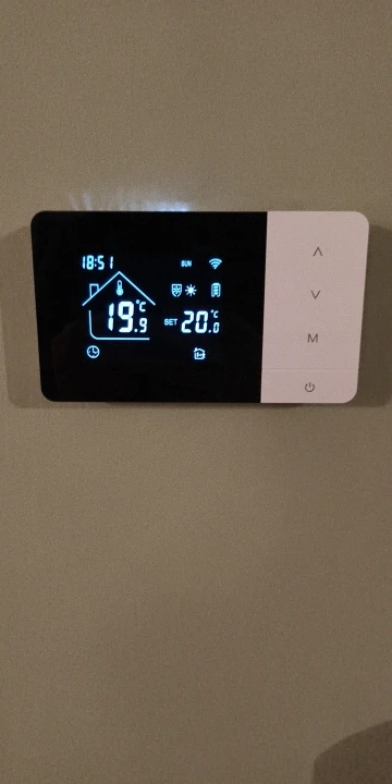 Smart Tuya WiFi Thermostat for Gas Boiler Heating /Cooling Powered by Battery/USB Works With Alexa Google Home photo review