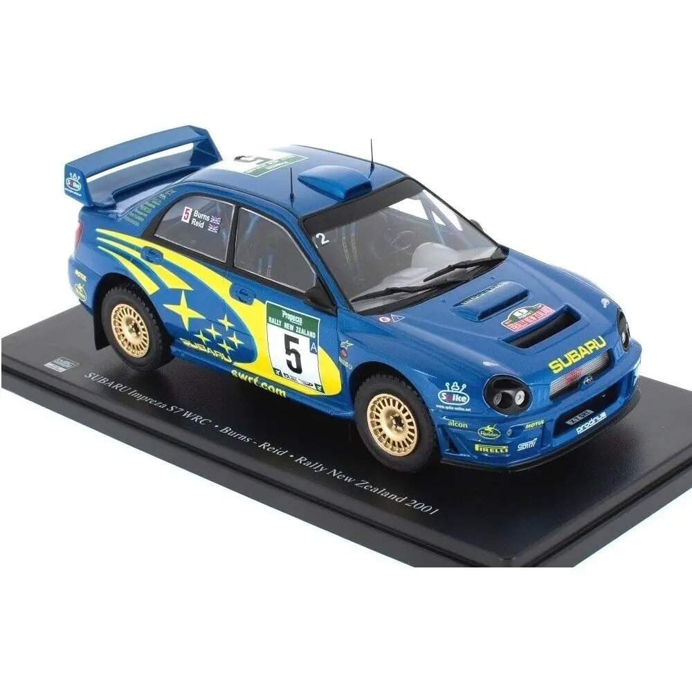 Salvat, Impreza S7 WRC, voiture de compétition emblématique, pilote britannique, rallye de Nouvelle-Zélande 2001, échelle 1:24, miniature en métal moulé sous pression, collection WRC World Rally Championship, sans boîte, emballage blister original pouvant être froissé, étiquette d'identification du modèle
