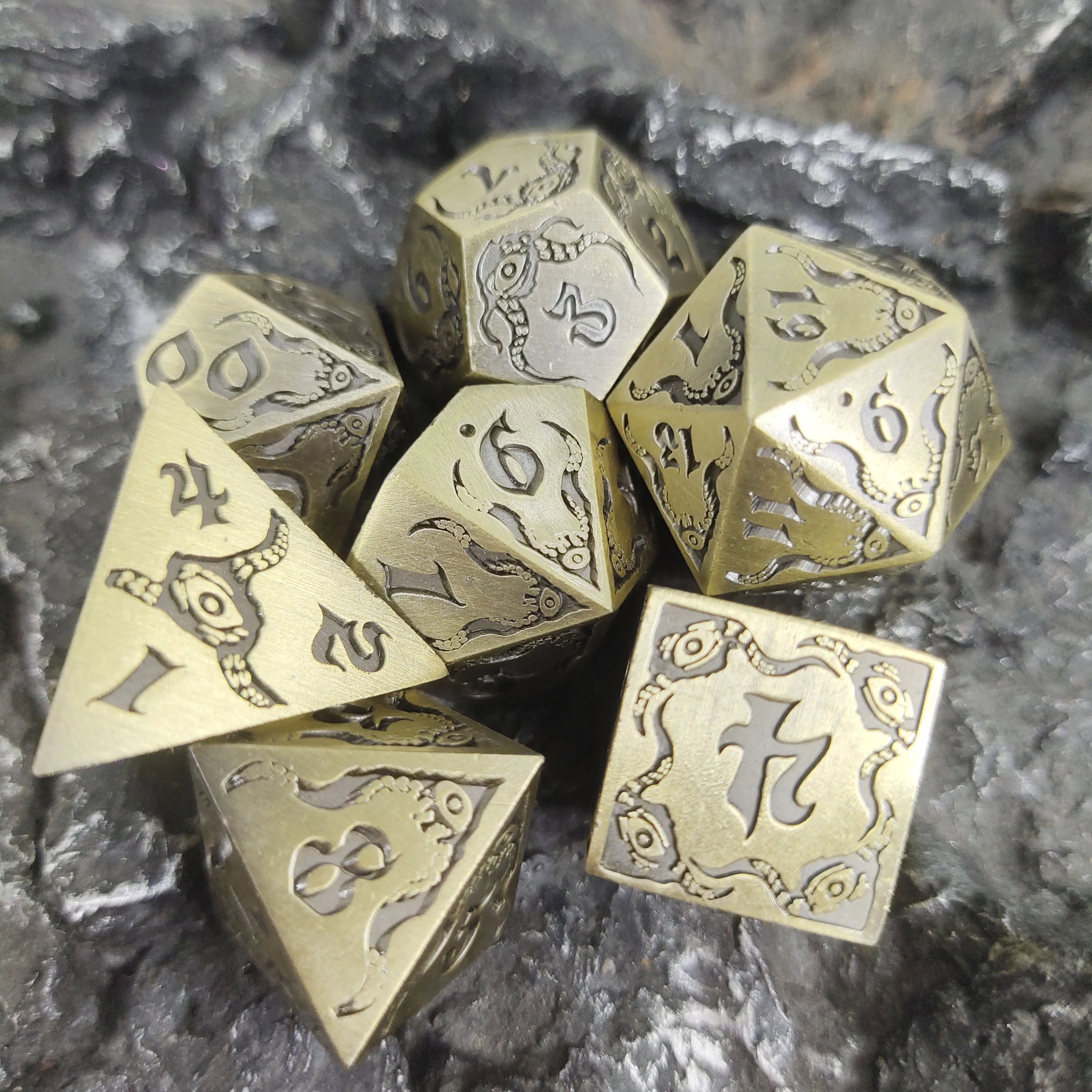 7pcs DND Metal Dice Set Devil Eyes Series for Dungeon and Dragon RPG Chessboard Game D&D Pathfinder Dice DND Dice D6 D8 D12 D20