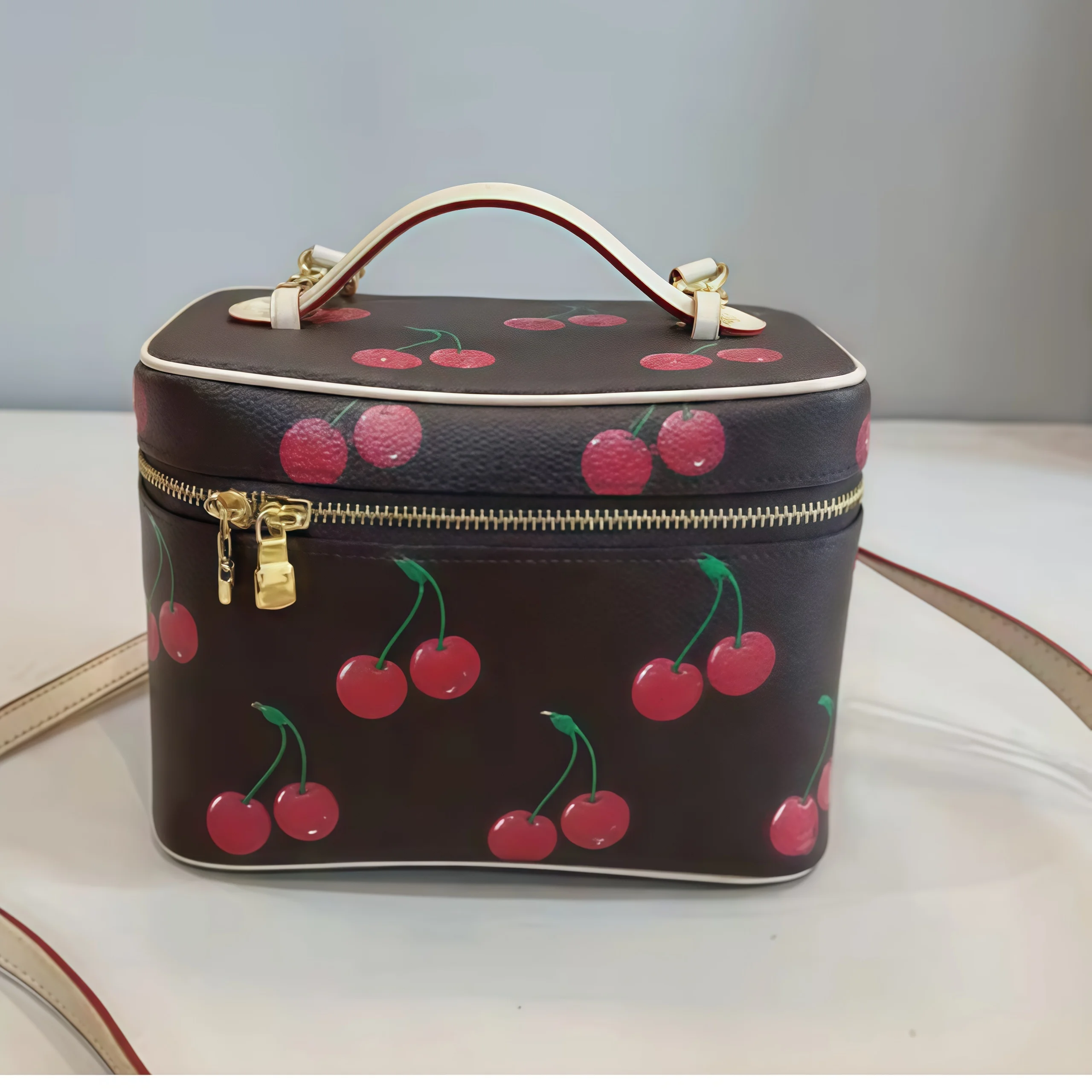

2025 New Women's Bag Fashion Storage Box Travel Furniture Must Cherry Print Everything Popular Large Capacity Simple Handbag