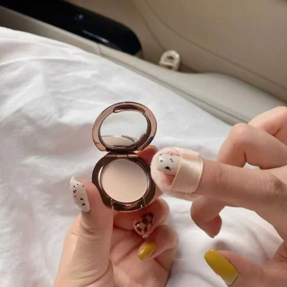 Amostra de Pó Compacto Mini: Controle de Oleosidade Duradouro, Base à Prova D'água, Iluminação Natural do Tom de Pele, Maquiagem em Pó Mini