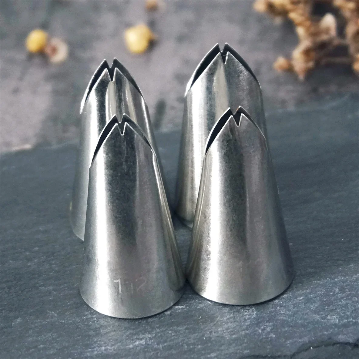 # 112 # 113 # 114 # Buse de tuyauterie en forme de feuille, ensemble de 4 pointes de glaçage pour pâtisserie, décoration de crème de gâteau, cuisson, bricolage, 115 pièces