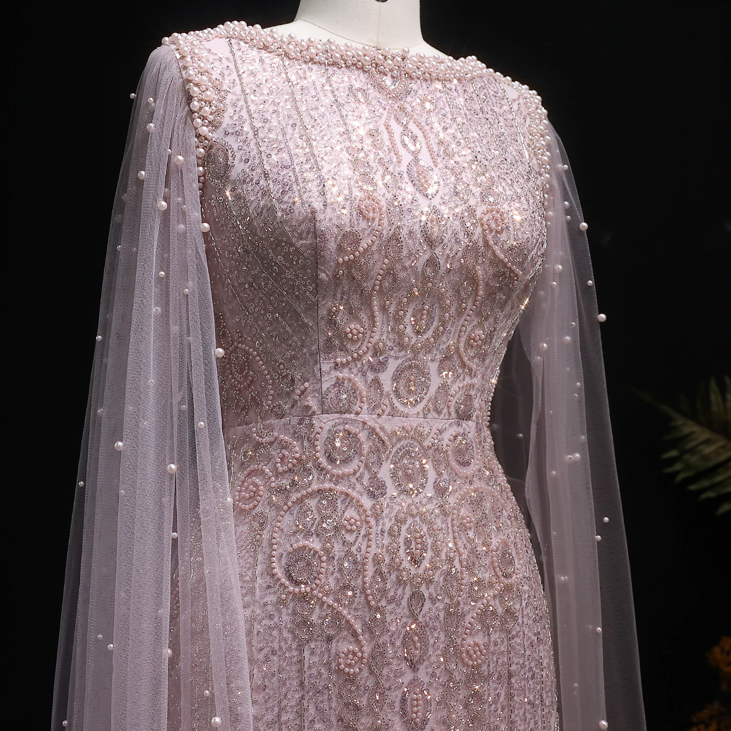 Sharon Said Luxuriöses Champagner-Abendkleid mit Cape-Ärmeln, Pailletten und Perlen, für formelle Anlässe und Partys, SS668, maßgeschneidert – Detail 12