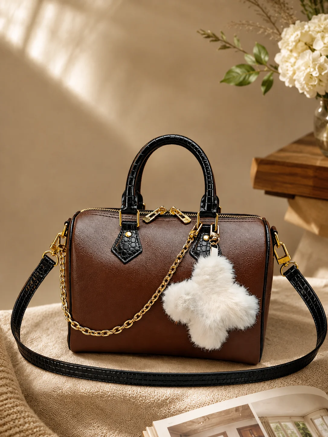 Fashion New Luxury Women's Bag Design 25x15x15cm Speed Handbag Letter Print With Shoulder Strap Without Box