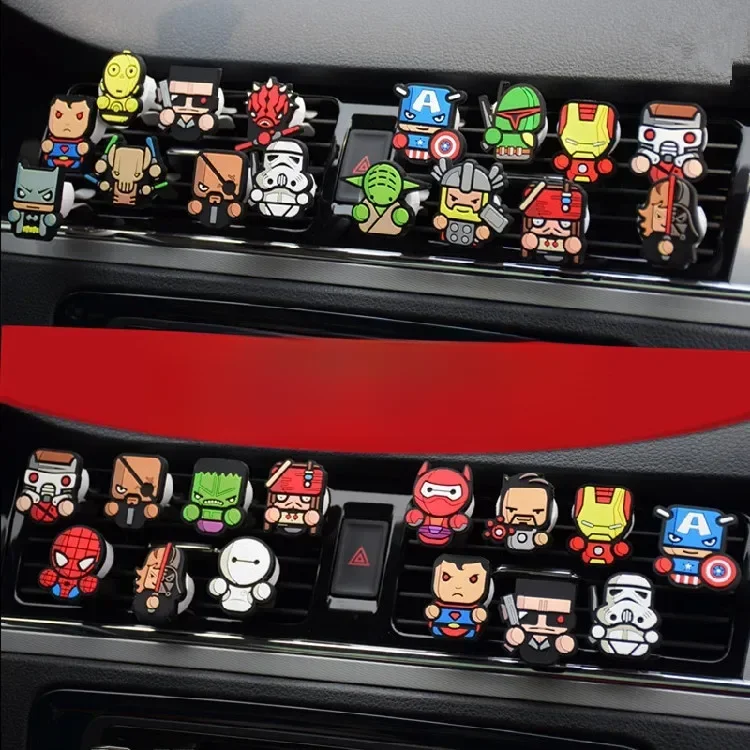 Marvel dessin animé Avengers sortie automatique pince de parfum voiture climatiseur bouche parfum ornements Iron Man Anime figurines jouet