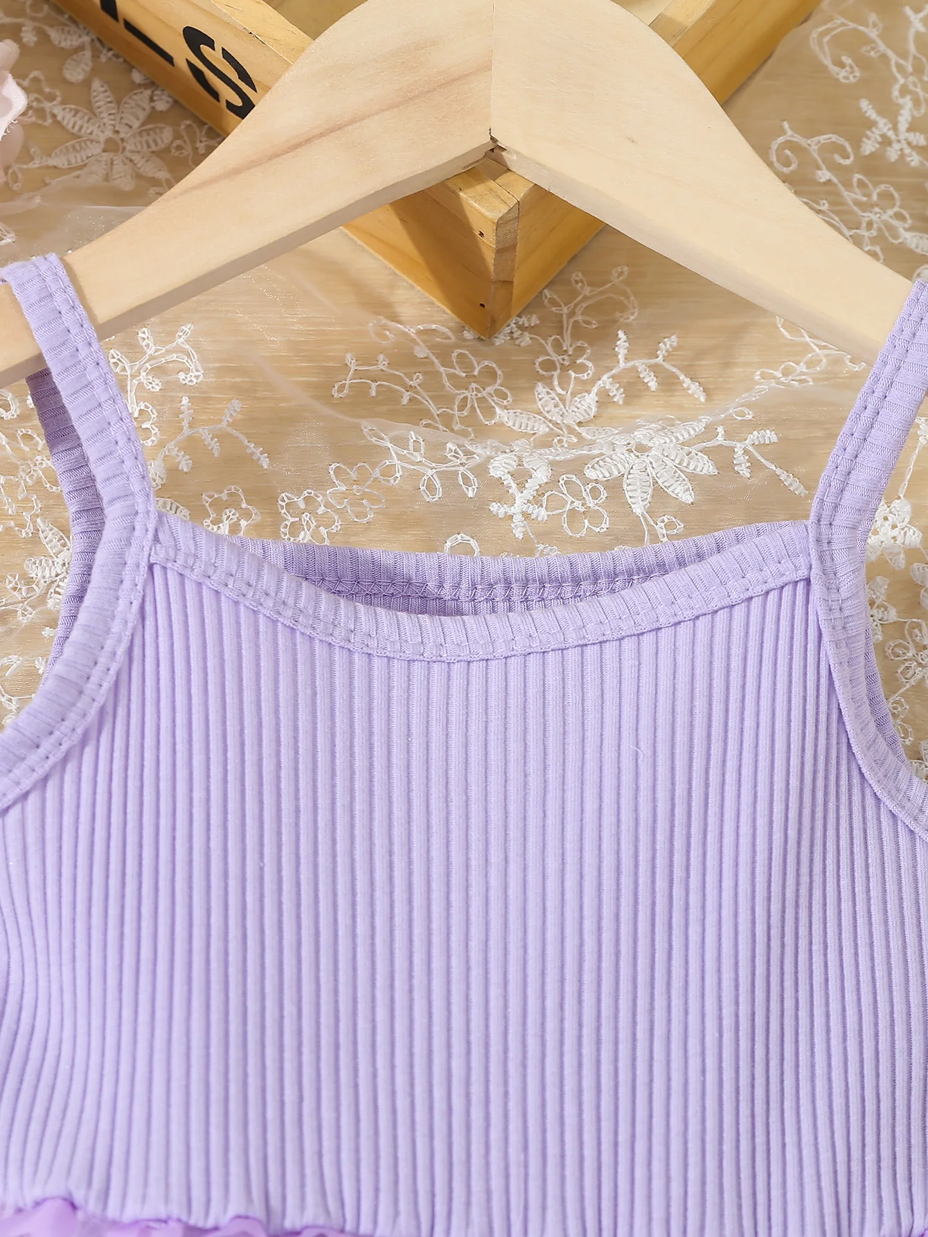 Sommerkleid für Kleinkinder und Mädchen mit Schmetterlings-Dekor und Mesh-Einsätzen, Elegantes Ärmelloses Prinzessinnenkleid – Detail 8