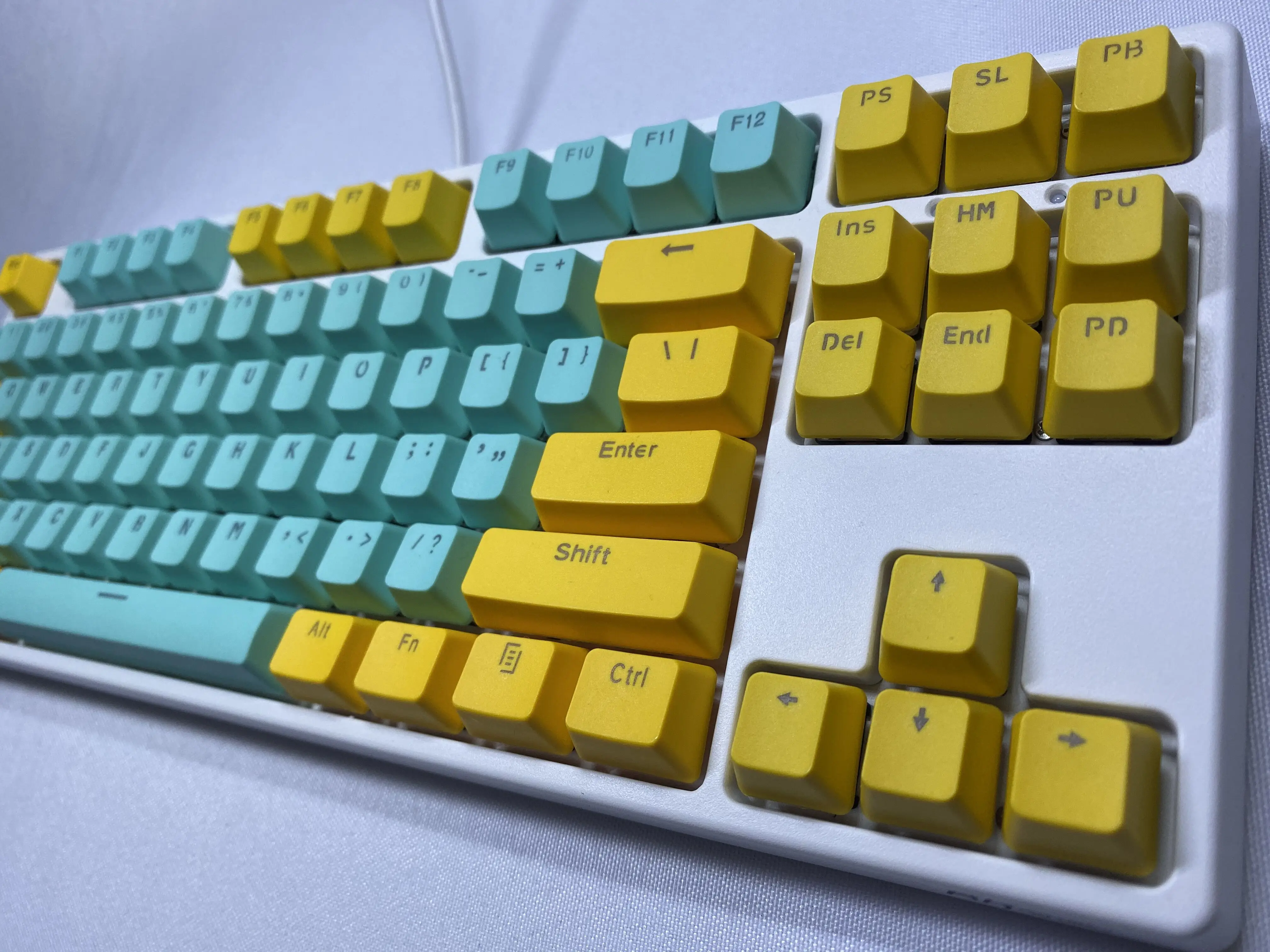 Teclas de Teclado mecánico de altura OEM, color amarillo Cian, 87 teclas, Material PBT, caracteres retroiluminados dobles, teclas de juego transparentes