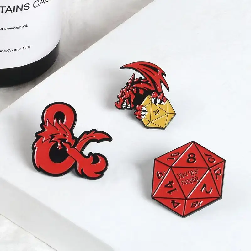 

Metal Enamel Brooch D20 Dice RPG Game Dice Badge Jewellery Dragon DND Dice Pendant Metal Dices Badge Pin Cartoon Xmas Gifts